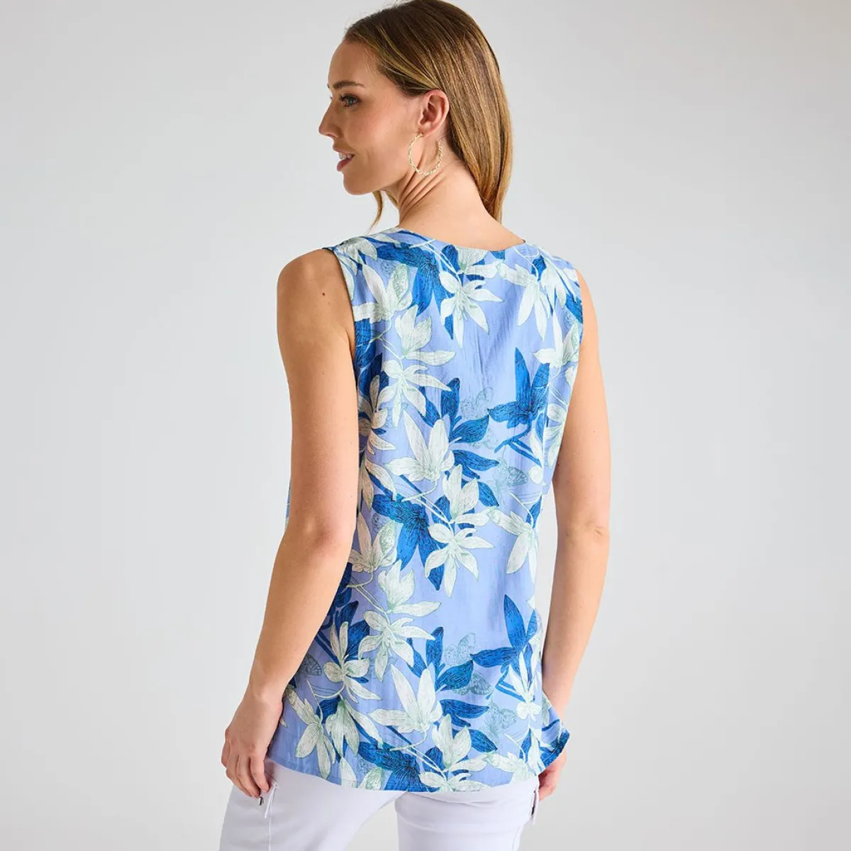 Discount Ladies Hydrangea Palm Printed V-neck T-shirt Women Tops